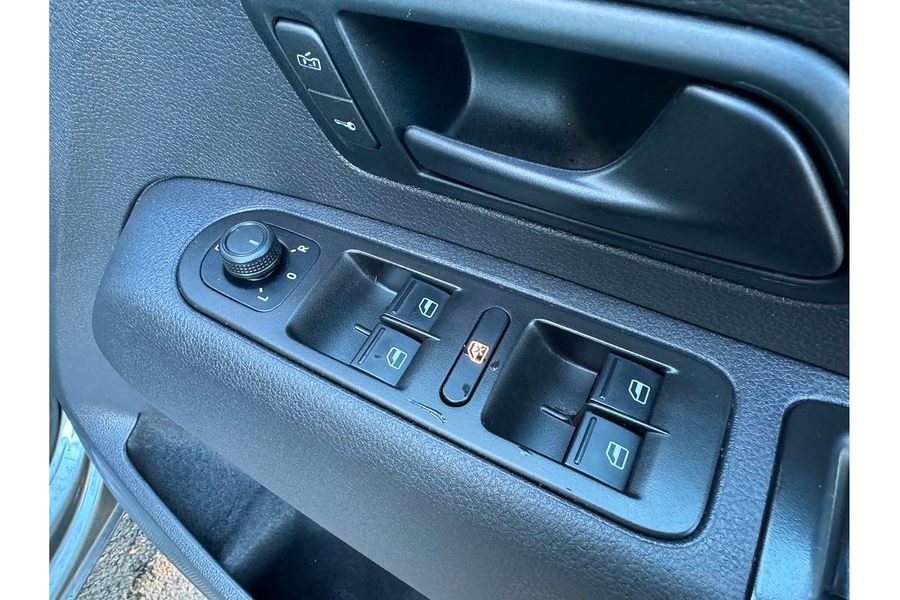 2022 Volkswagen Amarok TDI420 Core 2H 4X4 Photo 20