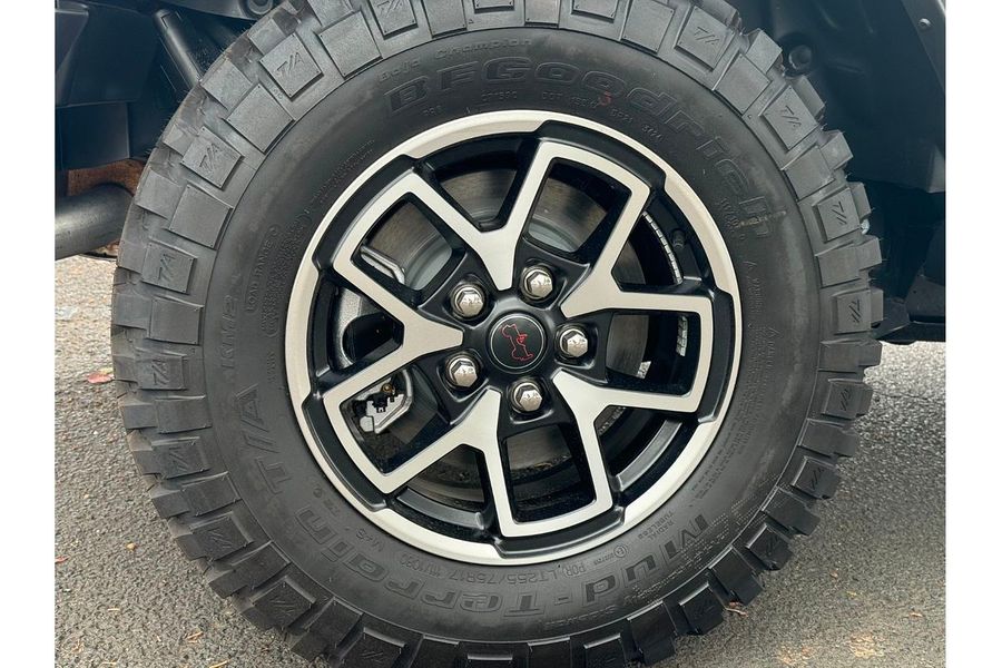 2025 Jeep Wrangler Rubicon JL Photo 9