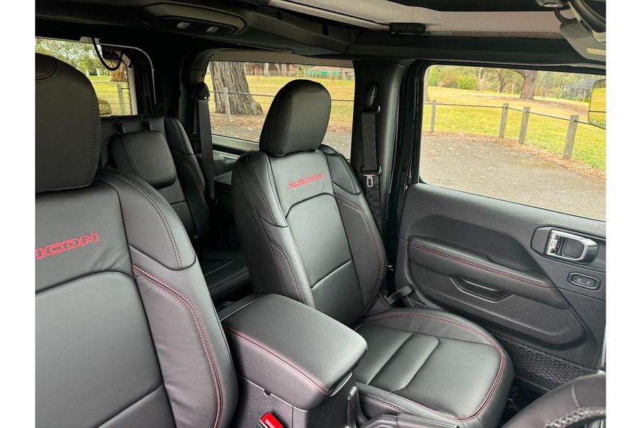 2025 Jeep Wrangler Rubicon JL Photo 17
