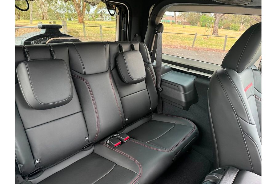 2025 Jeep Wrangler Rubicon JL Photo 20