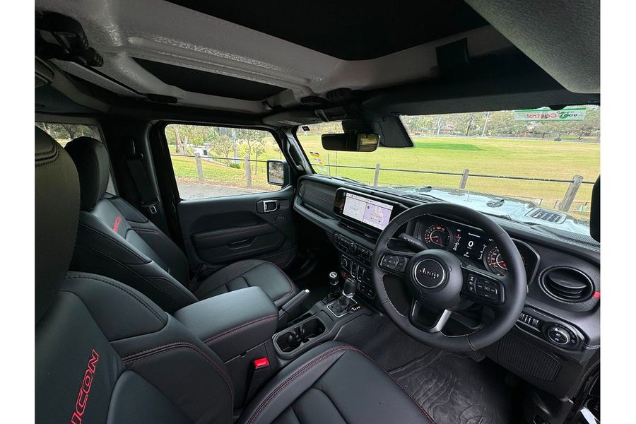 2025 Jeep Wrangler Rubicon JL Photo 15