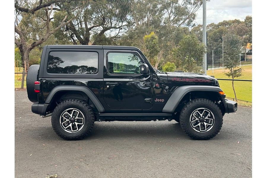 2025 Jeep Wrangler Rubicon JL Photo 8