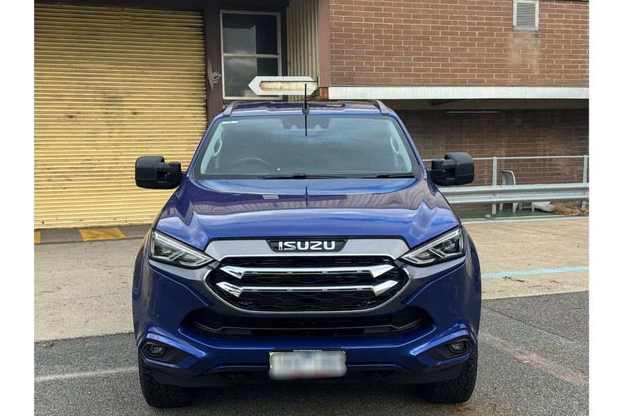 2022 Isuzu MU-X LS-U Photo 5