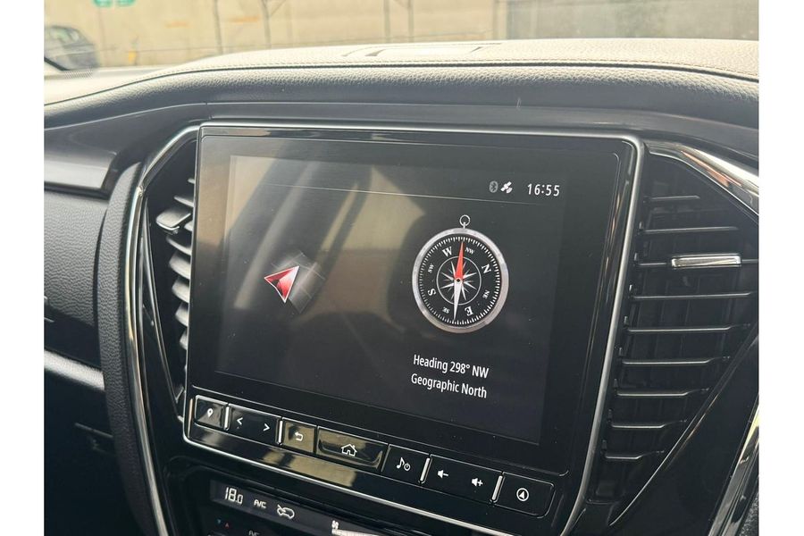 2022 Isuzu MU-X LS-U Photo 17