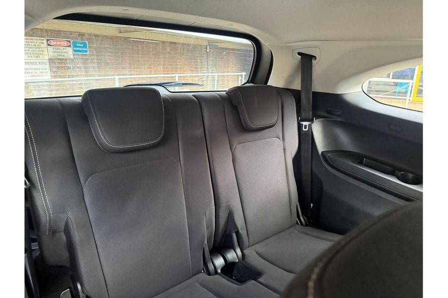 2022 Isuzu MU-X LS-U Photo 12