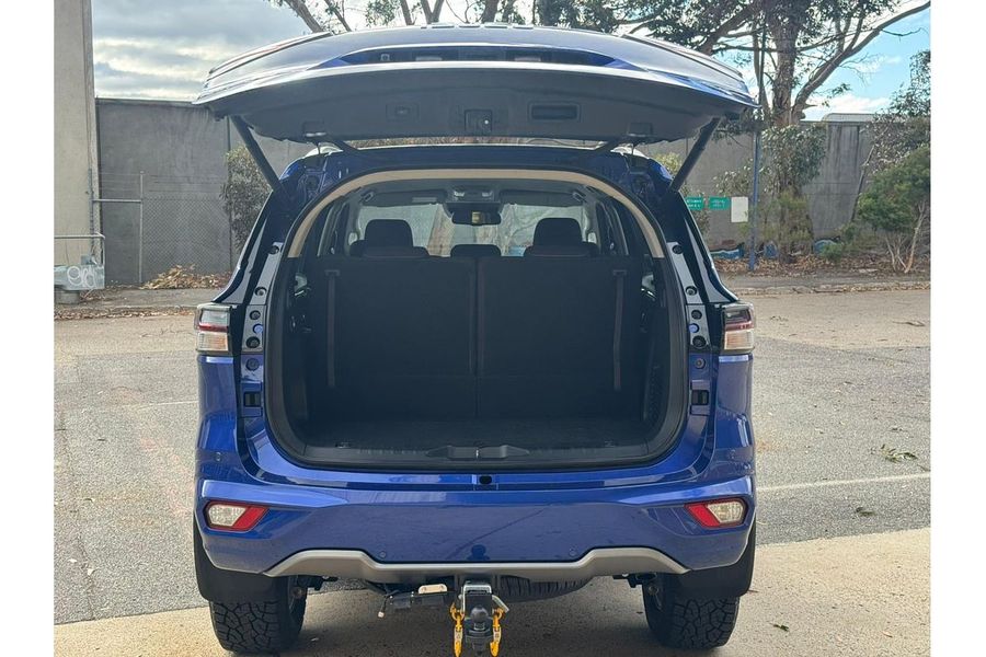 2022 Isuzu MU-X LS-U Photo 8
