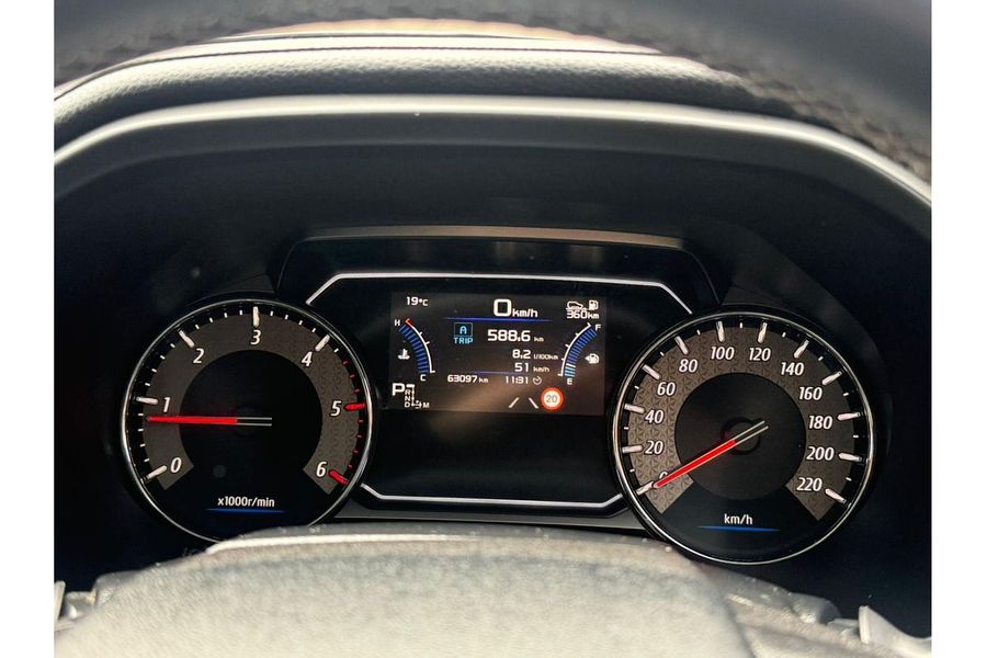 2022 Isuzu MU-X LS-U Photo 19