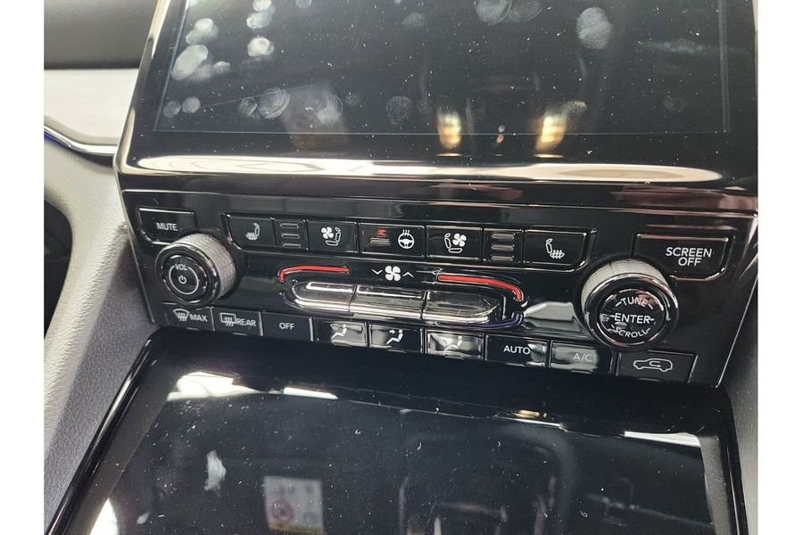2023 Jeep Grand Cherokee Overland WL Photo 19