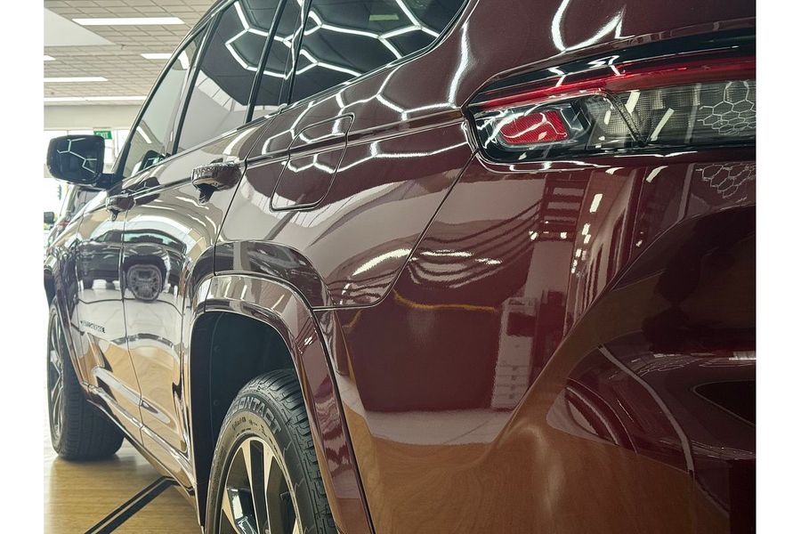 2023 Jeep Grand Cherokee Overland WL Photo 7