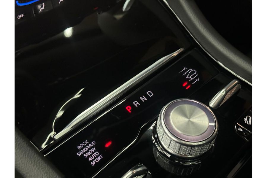 2023 Jeep Grand Cherokee Overland WL Photo 9