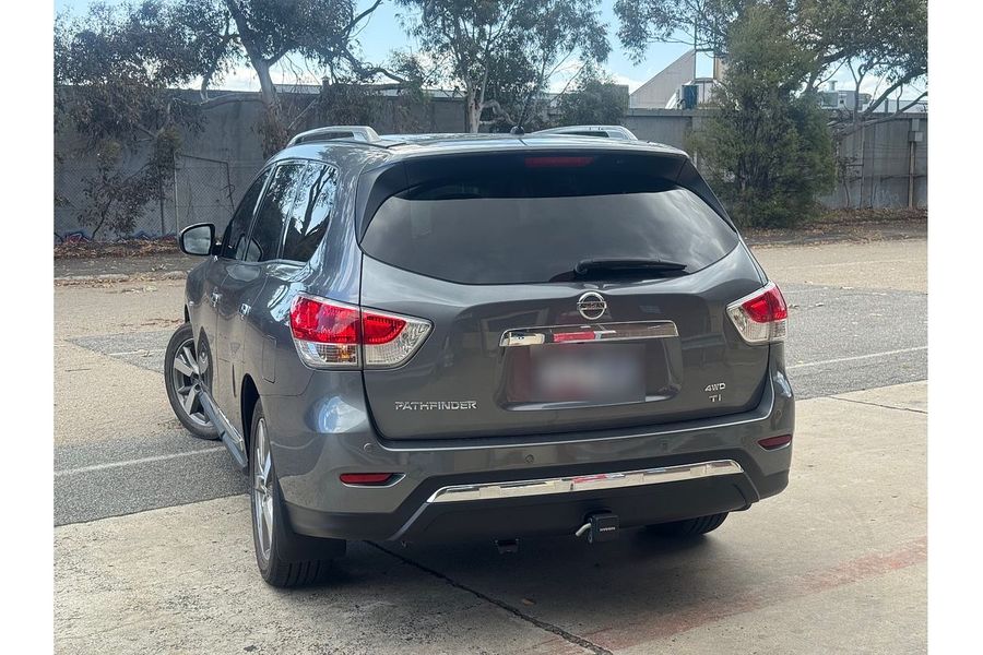 2015 Nissan Pathfinder Ti R52 Photo 2