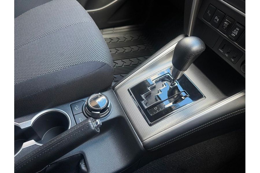 2019 Mitsubishi Triton Toby Price Edition MR 4X4 Photo 18