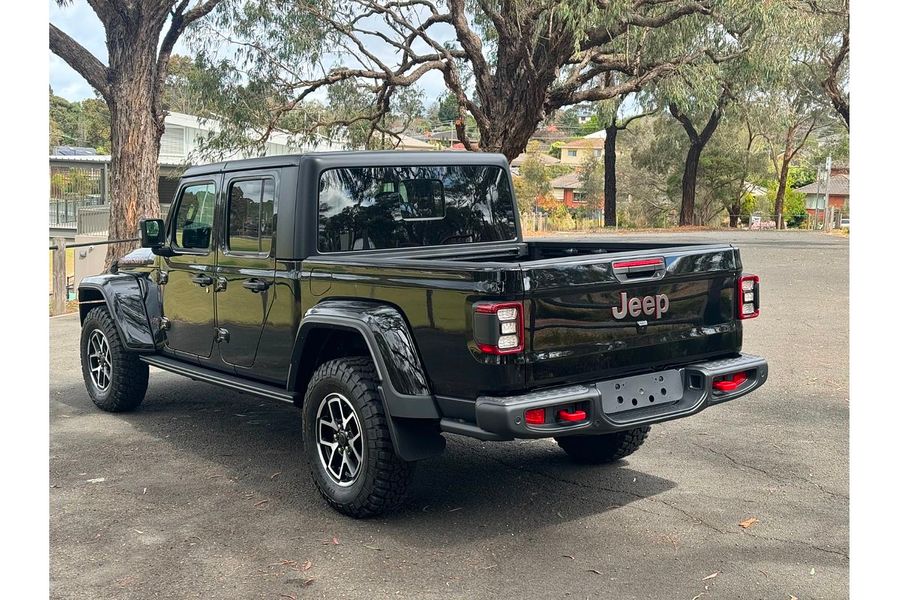 2025 Jeep Gladiator Rubicon JT All Wheel Drive Photo 5