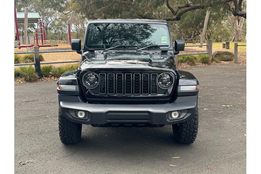 2025 Jeep Gladiator Rubicon JT All Wheel Drive Photo 2