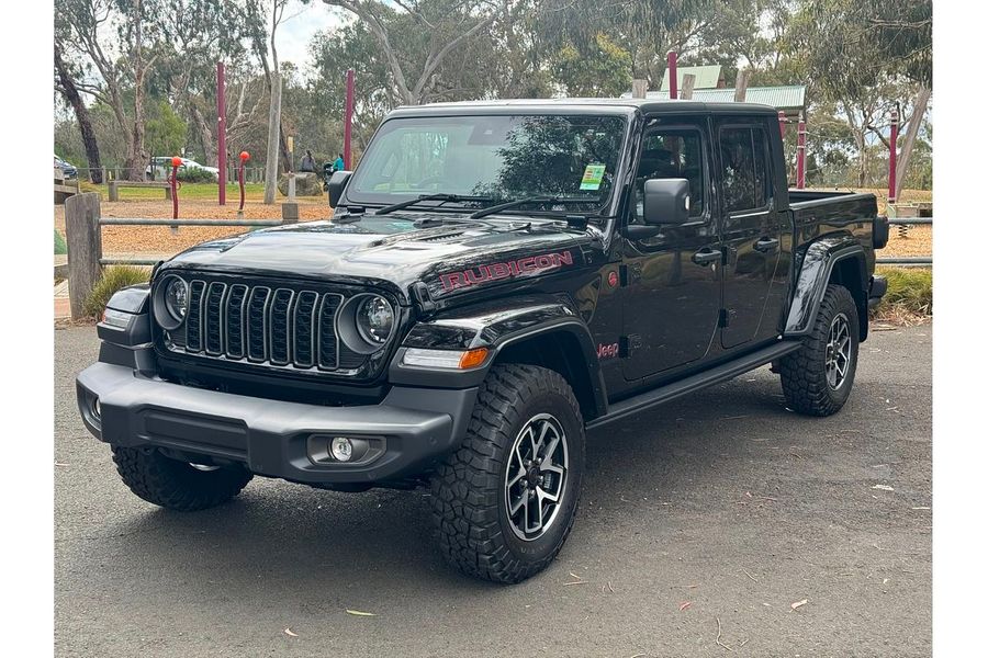 2025 Jeep Gladiator Rubicon JT All Wheel Drive Photo 3