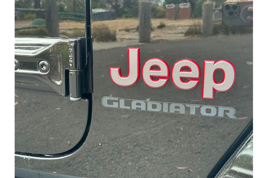 2025 Jeep Gladiator Rubicon JT All Wheel Drive Photo 10