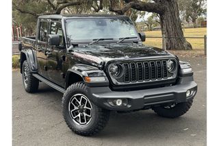 2025 Jeep Gladiator Rubicon JT All Wheel Drive Thumbnail