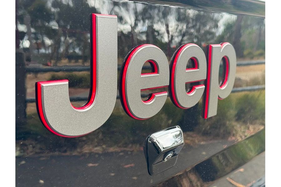 2025 Jeep Gladiator Rubicon JT All Wheel Drive Photo 15