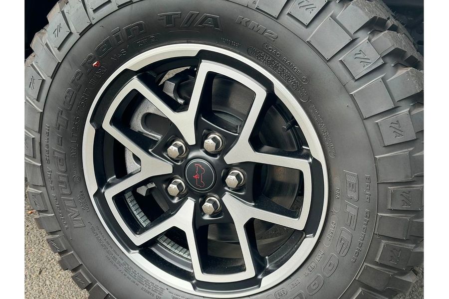2025 Jeep Gladiator Rubicon JT All Wheel Drive Photo 12