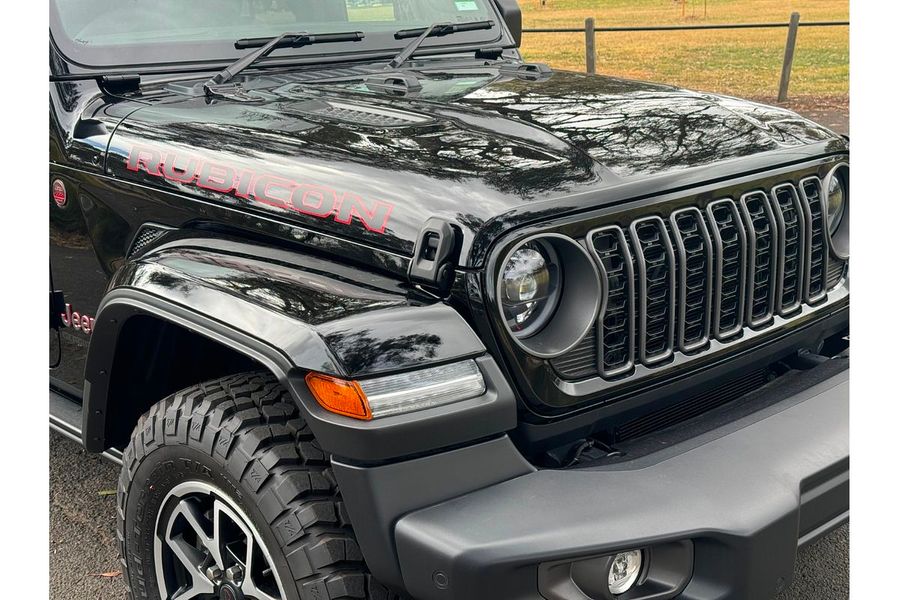 2025 Jeep Gladiator Rubicon JT All Wheel Drive Photo 13