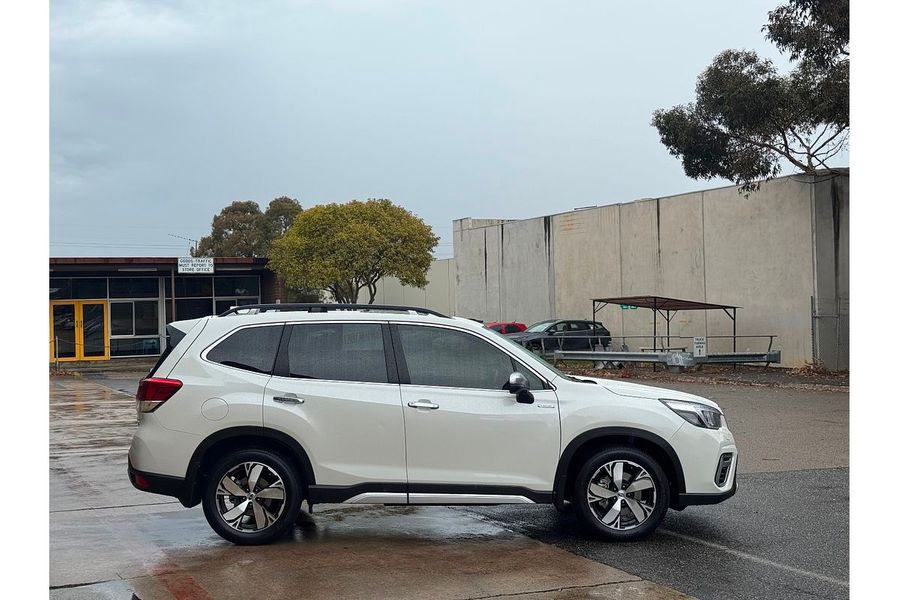 2020 Subaru Forester Hybrid S S5 Photo 5