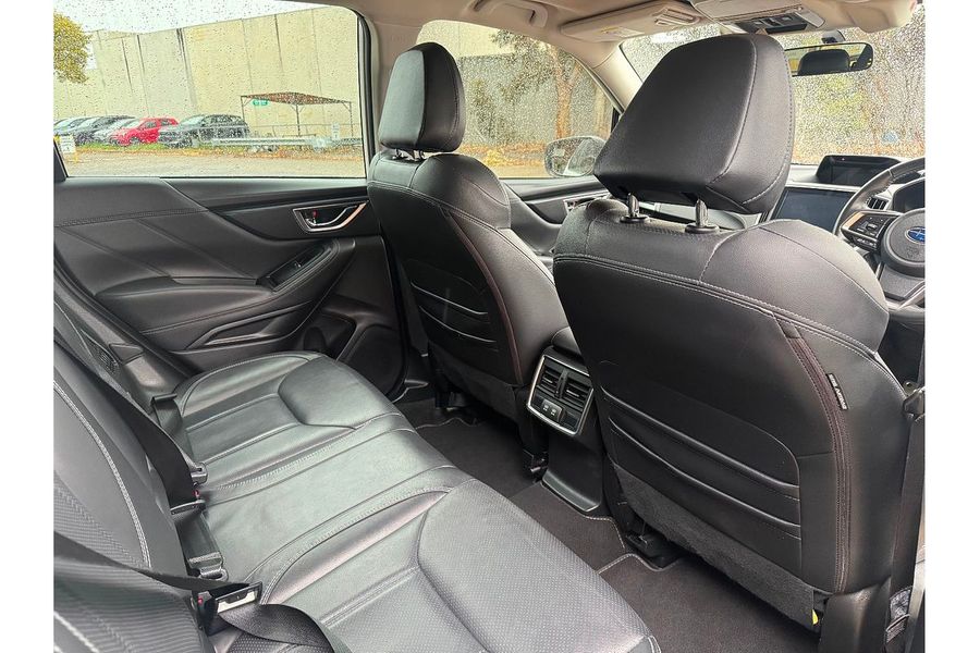 2020 Subaru Forester Hybrid S S5 Photo 14